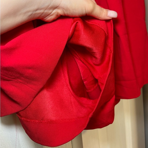 Babaton Aritzoa - Tropical Summery Comfy Women's Red Shorts in Size M - Picture 8 of 8